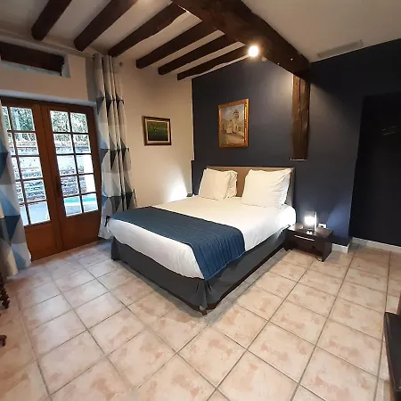 Logis Domaine De Peyrolade