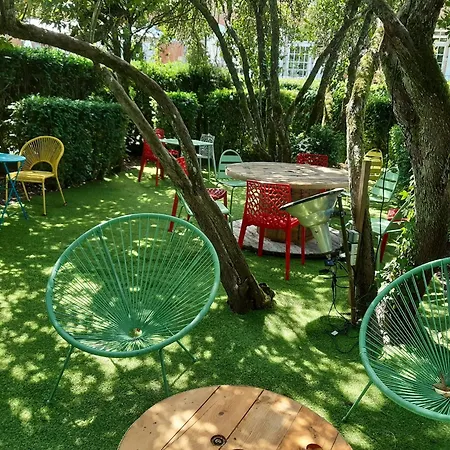 Bed & Breakfast Logis Domaine De Peyrolade