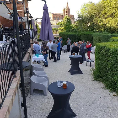 Logis Domaine De Peyrolade Daux