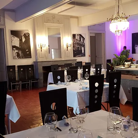 Bed & Breakfast Logis Domaine De Peyrolade 4*