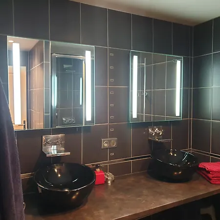 Logis Domaine De Peyrolade 4*