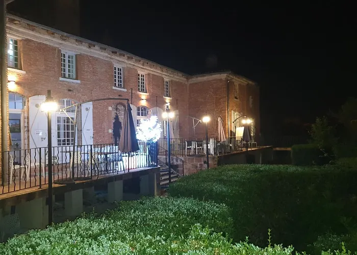 Logis Domaine De Peyrolade 住宿加早餐酒店