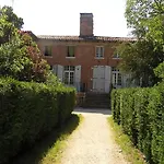 Logis Domaine De Peyrolade 4*