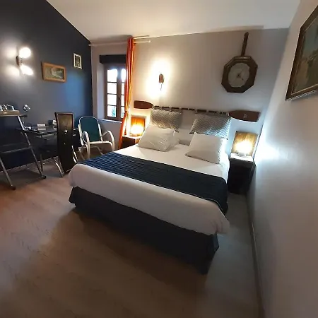 Logis Domaine De Peyrolade