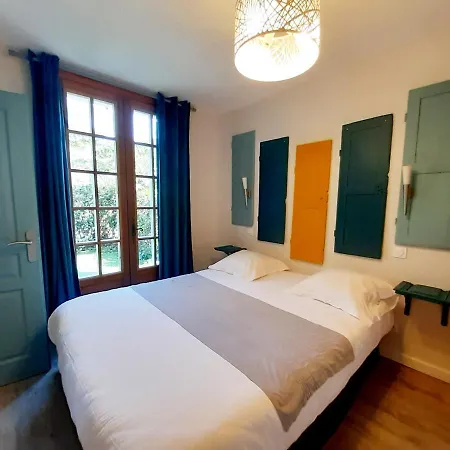 Domaine De Peyrolade 4*