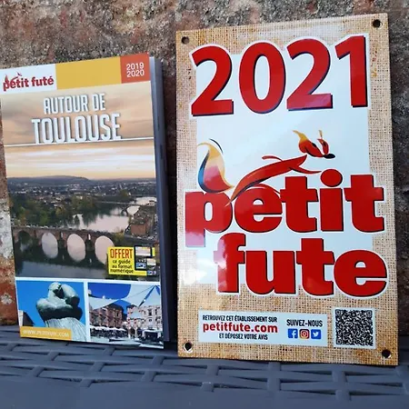 Domaine De Peyrolade Couette-café Daux