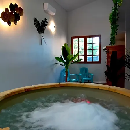 Bed & Breakfast Domaine De Peyrolade Daux