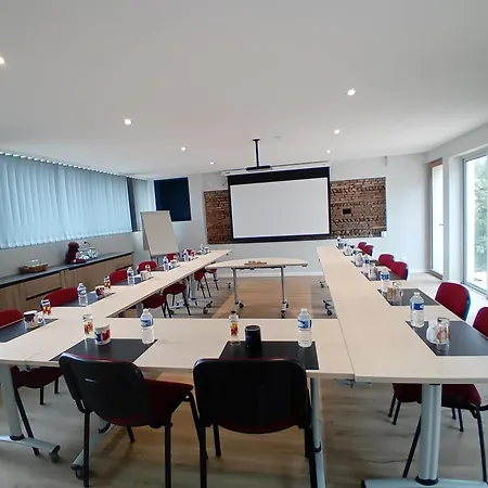 Domaine De Peyrolade 4*